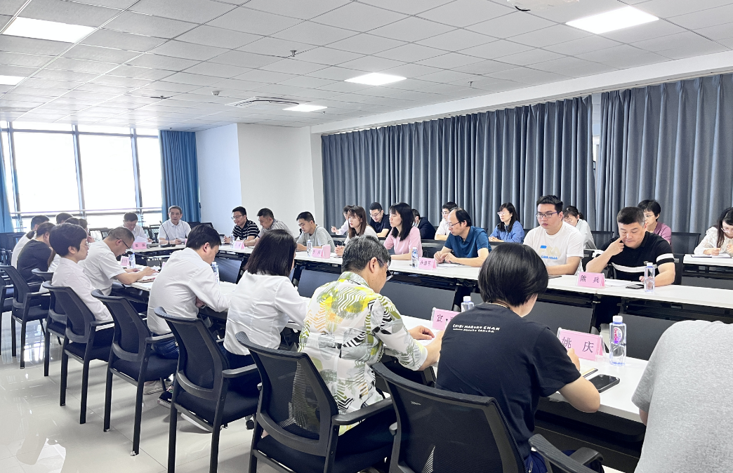 馬鞍山長客:江西長運黨委廉政巡察組召開巡察馬鞍山長客落實全面從嚴治黨“兩個責(zé)任”座談會