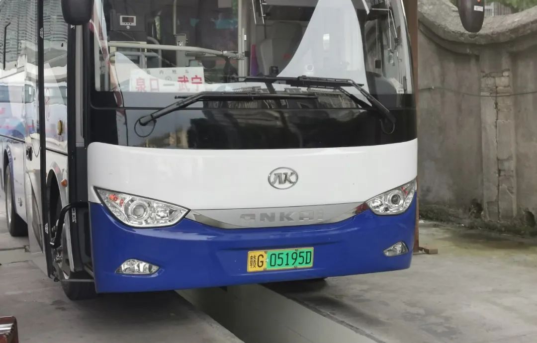 武寧公司開(kāi)展車輛大檢查 為中考運(yùn)輸保安全