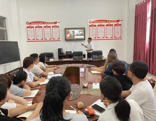 撫州長(zhǎng)運(yùn):開(kāi)展全員消防安全和緊急救護(hù)知識(shí)培訓(xùn)